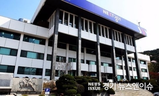 경기도가 최근 AI 발생과 관련, '예방적 살처분 범위를 3km에서 500m로 완화해 줄 것' 등을 정부에 건의했다.